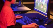 「中学行かない宣言」の小学生ゲーム実況YouTuber、あえて公言したことへの賛否を考える