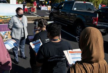 米就業者数21万人増、予想下回る　11月雇用統計