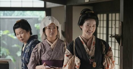 「どっちもできる女中がいいわね」知事（佐野史郎）の言葉に隠された「今じゃ考えられない“明治の当たり前”」〈ばけばけ第27回〉