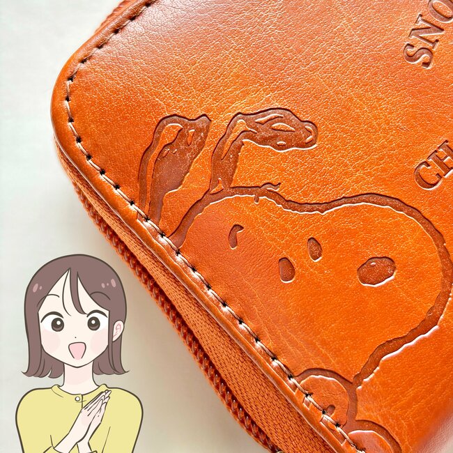 カードや診察券が37枚入った…！しまむら×スヌーピーの“ポケットたくさん財布”ガバッと開いて、お会計がスムーズです！