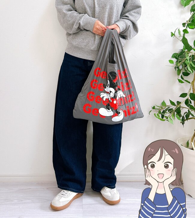 「全部欲しいです」ダイソー姉妹店×ディズニーの“畳まなくていいエコバッグ”レトロかわいいミッキーがたまらん…！「大人も持ち歩きやすい」「日常使いしやすそう」