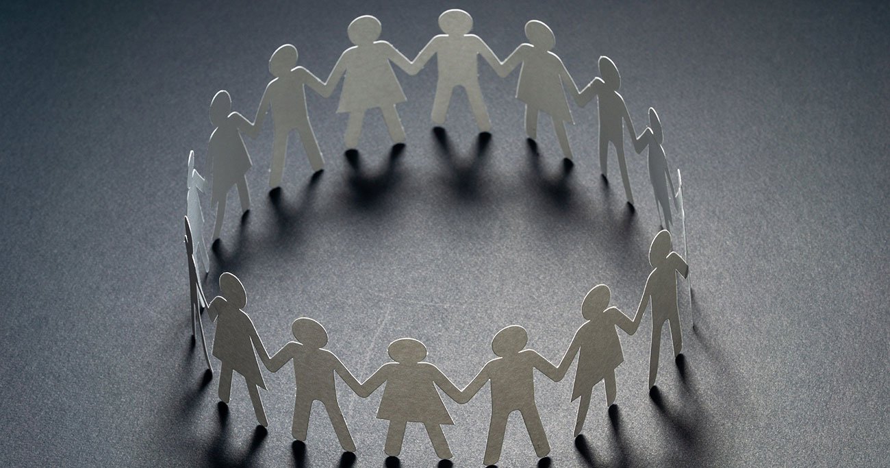 スクープ記者が新興宗教主催の「お見合いパーティー」に潜入！ 女性信者からの“意外な”質問