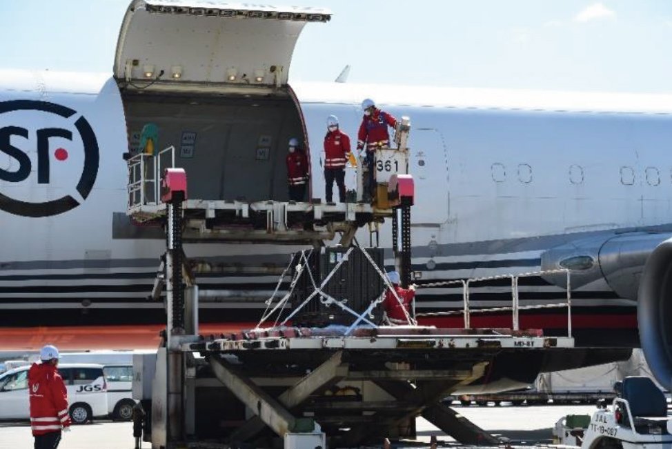 上野公園のパンダ「シャンシャン」を中国へ運んだ舞台裏、阪急阪神エクスプレスが明かす〈注目記事〉