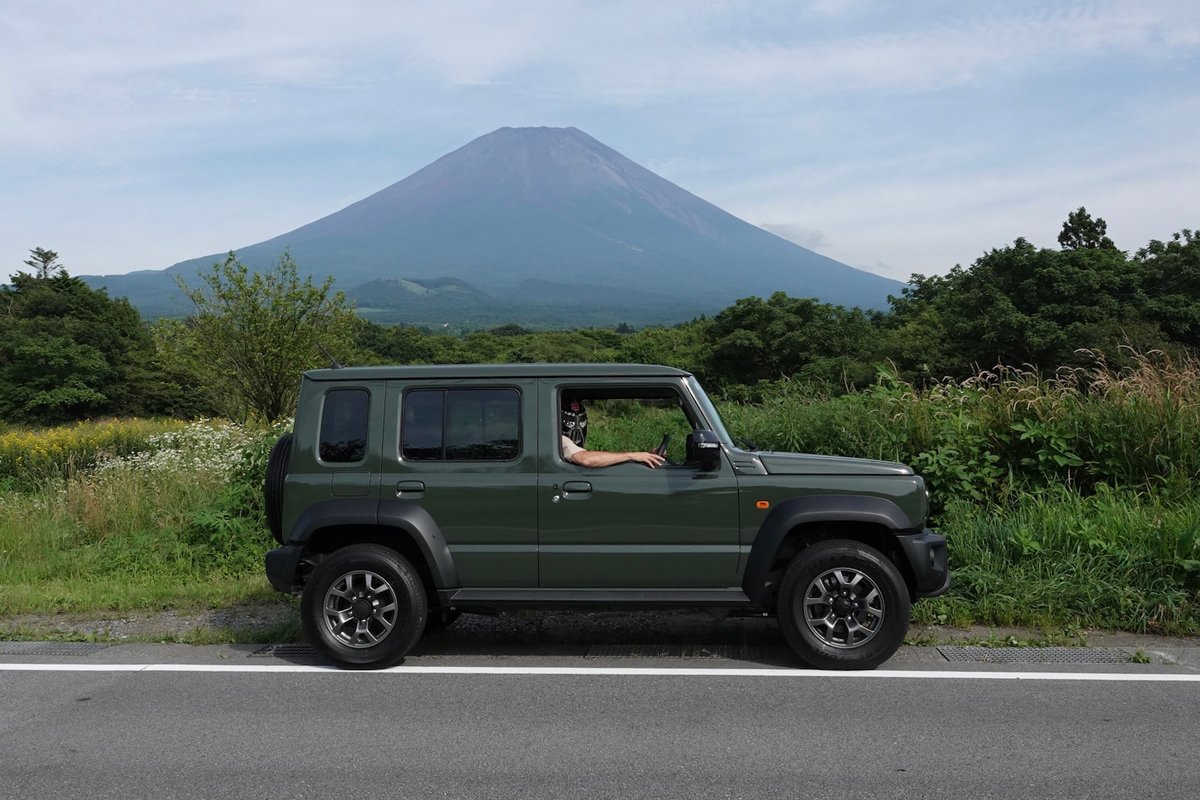 横から見たジムニーノマド