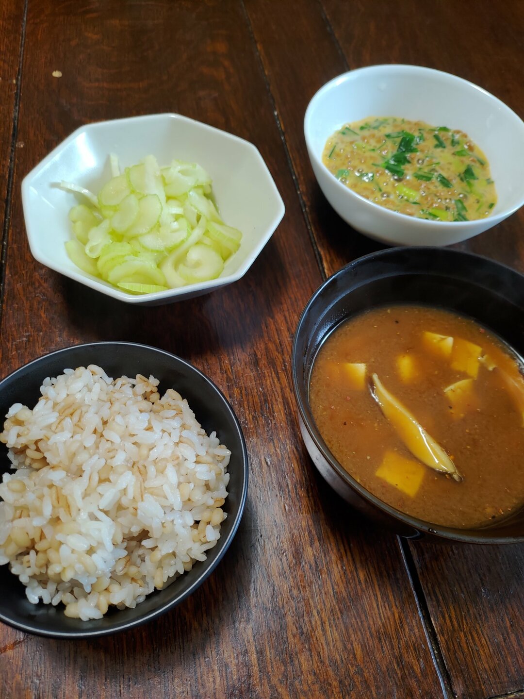 「コンビニ飯」ばかりの人に教えたい新しい年を迎える朝ごはん