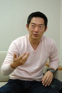 貧困村にLEDライトを届けるNPOに<br />大企業が熱い視線を送る秘密<br />――コペルニク共同創設者兼CEO中村俊裕氏に聞く