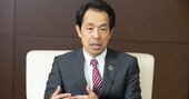 清水博・生命保険協会長に聞く、「金融庁が注視する外貨建て保険の苦情対応策」