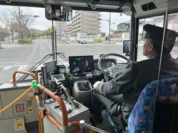 自動運転中の運転手の様子