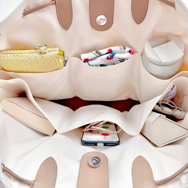 「こんなお安くていいんですか」「2色購入しました」3COINSの“大容量トートバッグ”コスパの良さに驚き！「あっという間に在庫切れになりそう」