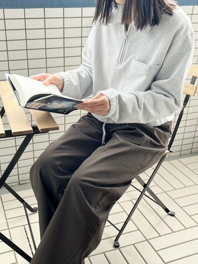 「形がかわいくて好き」ユニクロ×JWAの“楽ちんトップス”たっぷり着回せてコスパ抜群です！「シルエット最高」「大活躍まちがいなし！」