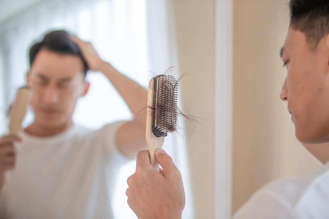 「最近、抜け毛が増えた」と焦る人が見落としている意外な原因