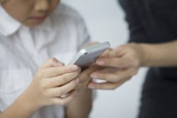 親や教師が知る由もない「子どものLINE事件簿」