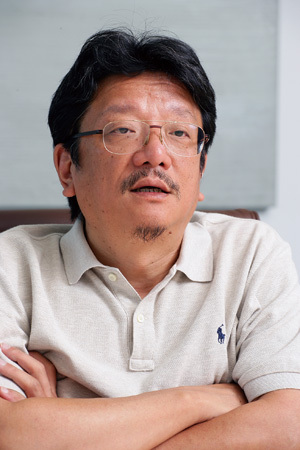 ヤフー 井上雅博社長インタビュー<br />「意思決定の遅れは認める<br />提携・買収で今年は攻める!」
