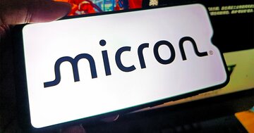 AI半導体ブーム、自滅の種まく