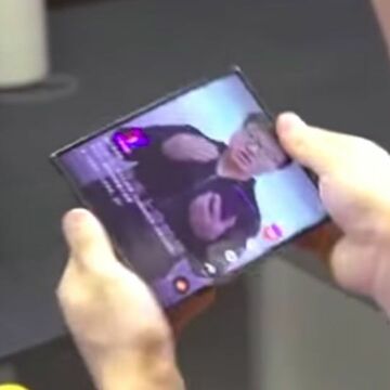 シャオミ折りたたみスマホ映像公開