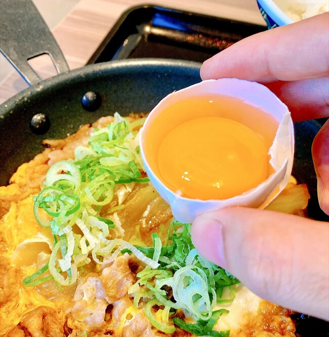 「うますぎで2回目」「腹パンでございます」吉野家の“贅沢すぎる定食”ご飯のおかわり無料がうれしい！「ご飯大盛り3杯食った！」「元気の出る味」《実食レビュー》