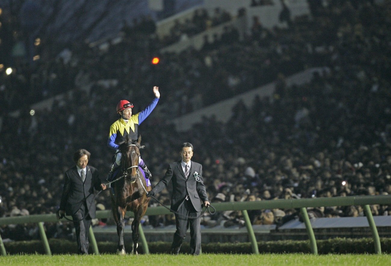 なぜ圧倒的な実力を持つ競走馬は勝てるレースがあっても、若くして引退させるのか？
