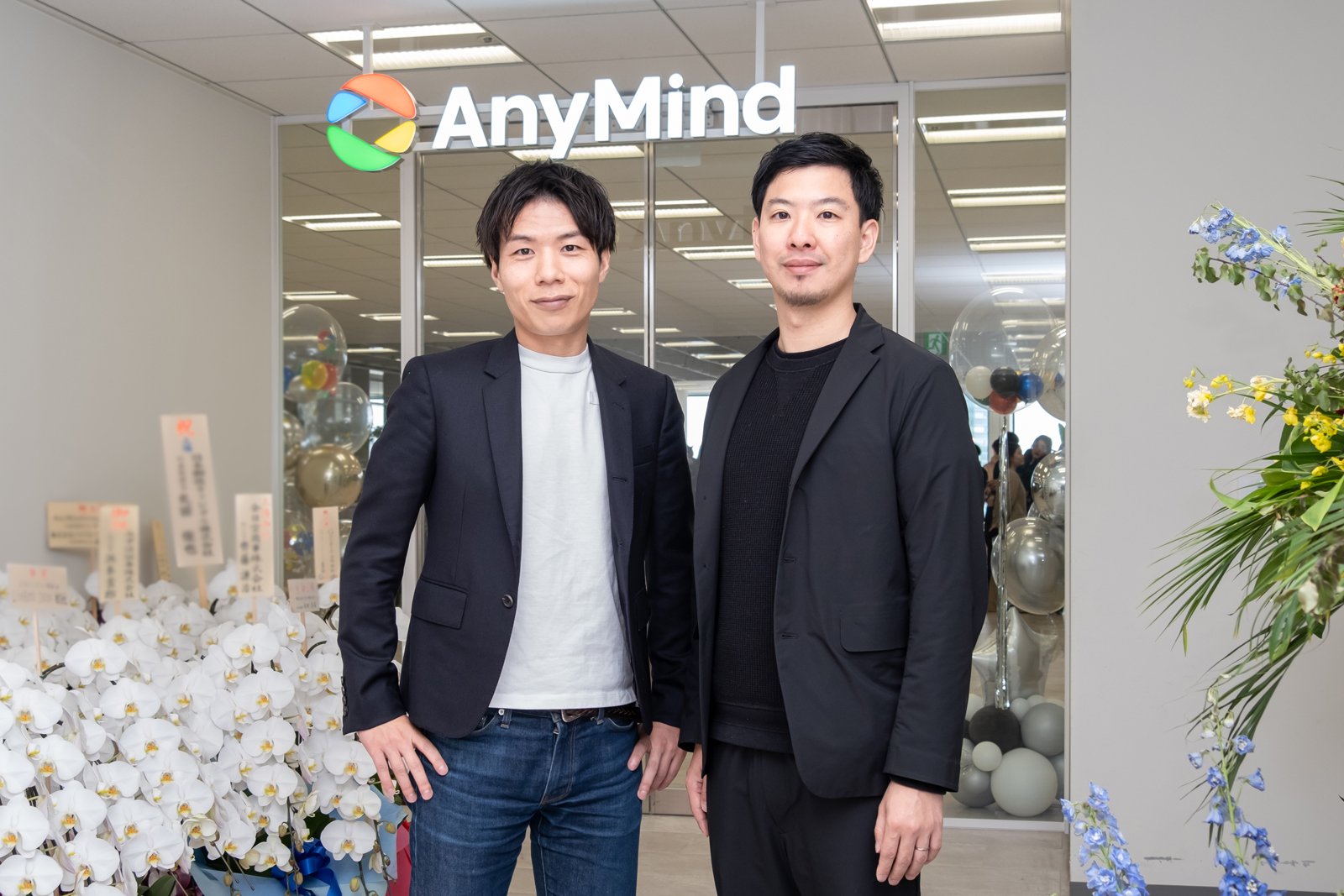 左からAnyMind Group代表取締役CEOの十河宏輔氏、M&Aクラウド代表取締役CEOの及川厚博氏