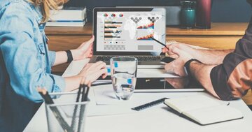 ソフトバンク法人営業の事例に学ぶ業務量の削減と予実管理の精度向上