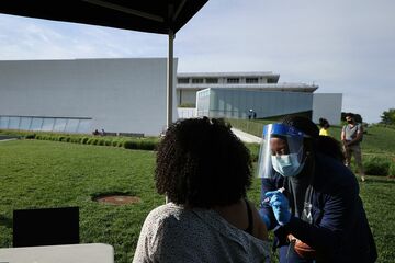 コロナワクチン接種で血栓、アミノ酸が関与　新研究