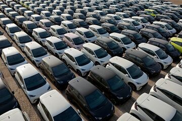 米、中国EV向け関税を4倍に引き上げへ＝関係者