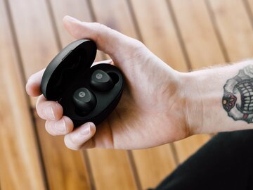 ナイコム、老舗ヘッドホンメーカーGRADO初となる完全ワイヤレスイヤホン「GT220」を発売