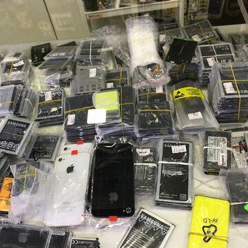 モンゴルでエンジニアの卵と触れあったり盗品闇市に突撃してみた