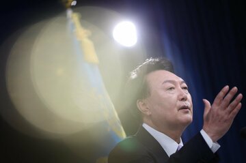 韓国憲法裁、尹大統領を罷免　60日以内に大統領選