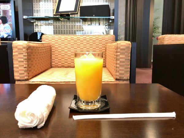 「SMBCパーク 栄」のプライベートラウンジの飲み物