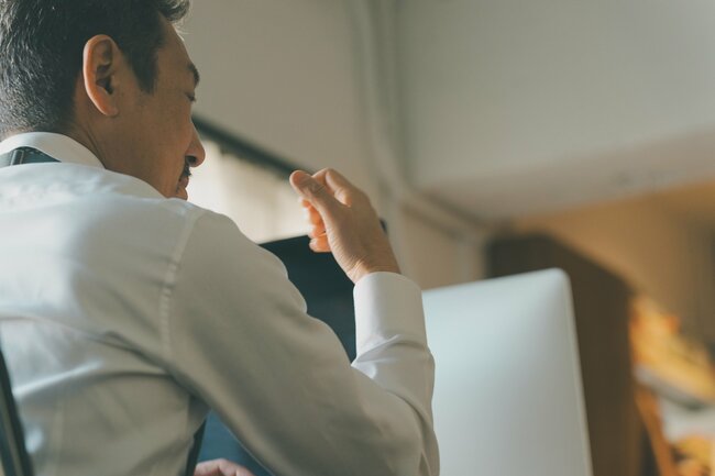「言葉が出てこない」「片方の手が痺れる」…今すぐ病院へ!脳梗塞発症の危険性がある15の症状【専門医が警告】