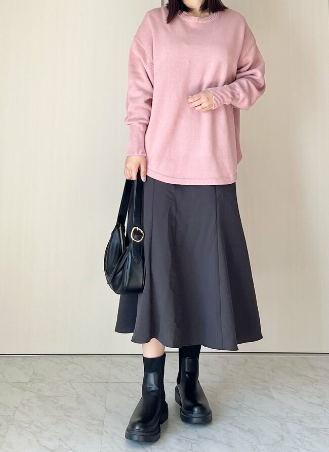 「二の腕がスッキリ見え」グローバルワークの“2200円ニット”ぽわんとした袖が可愛い！「細見えします」「とてもお気に入り」