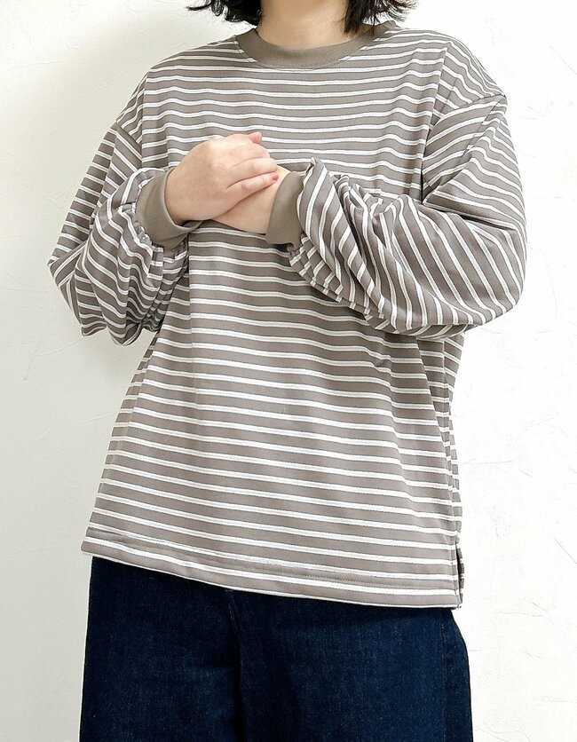 クシュッとした袖が大人かわいい！ワークマンの「1280円トップス」お腹やお尻をオシャレにカバーしてくれるの！