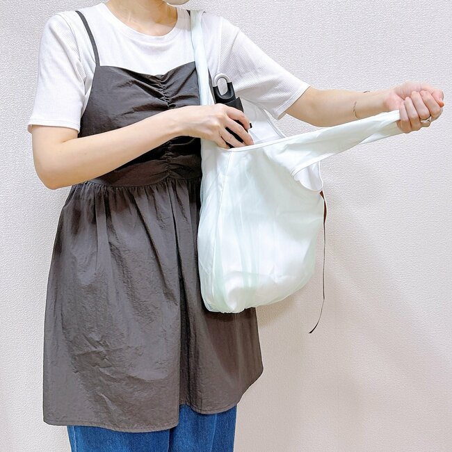「かわいすぎて2個購入」3COINSの“華やかトートバッグ”ガバッと開いて使いやすい!「大好きが詰まっています」「一目惚れして購入」《購入レビュー》