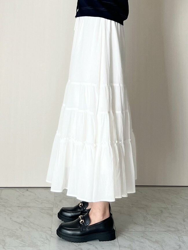 一年中使えてコスパすご…！GUの「白でも透けにくいスカート」ふんわり可愛いし、体型カバーもできて手放せない！