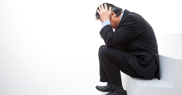 日本人が幸せになれない背景とは