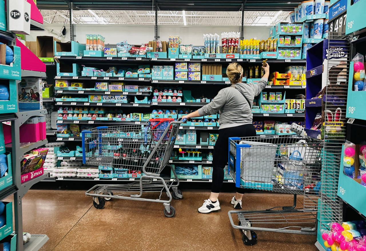 米小売り大手、「関税値上げ」抑えているが - The Wall Street Journal発