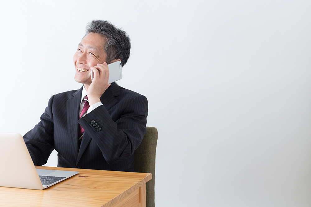 白髪を魅力的に見せるビジネスパーソンの心得