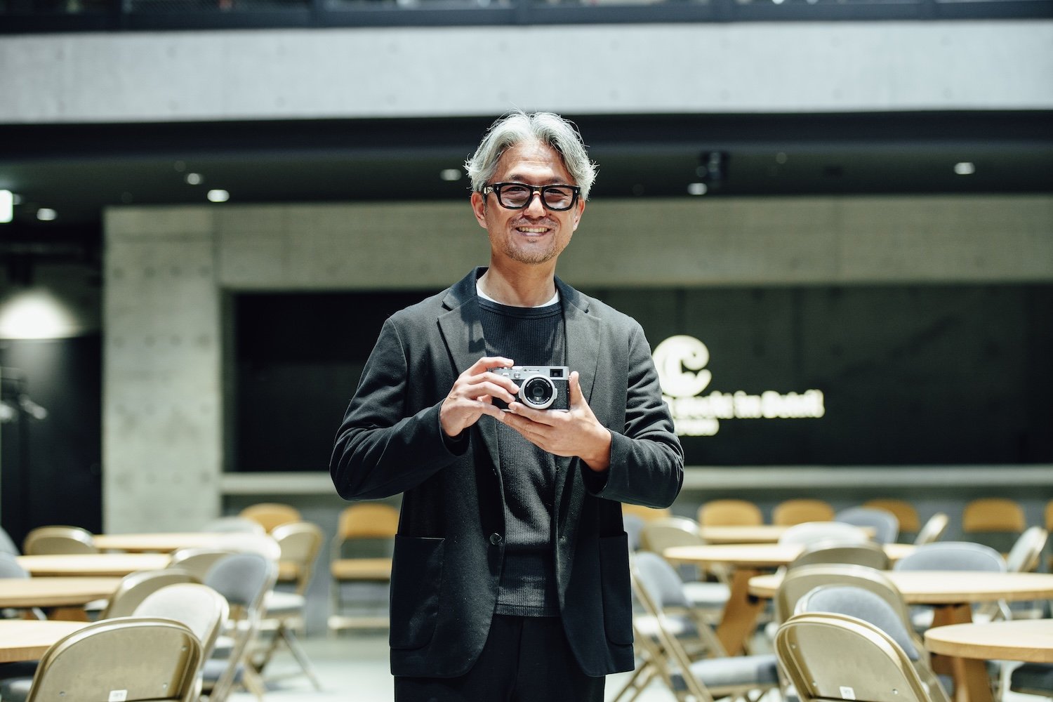 「自分」と「世界」のピントを合わせるデザイン――富士フイルム〈X100〉・今井雅純