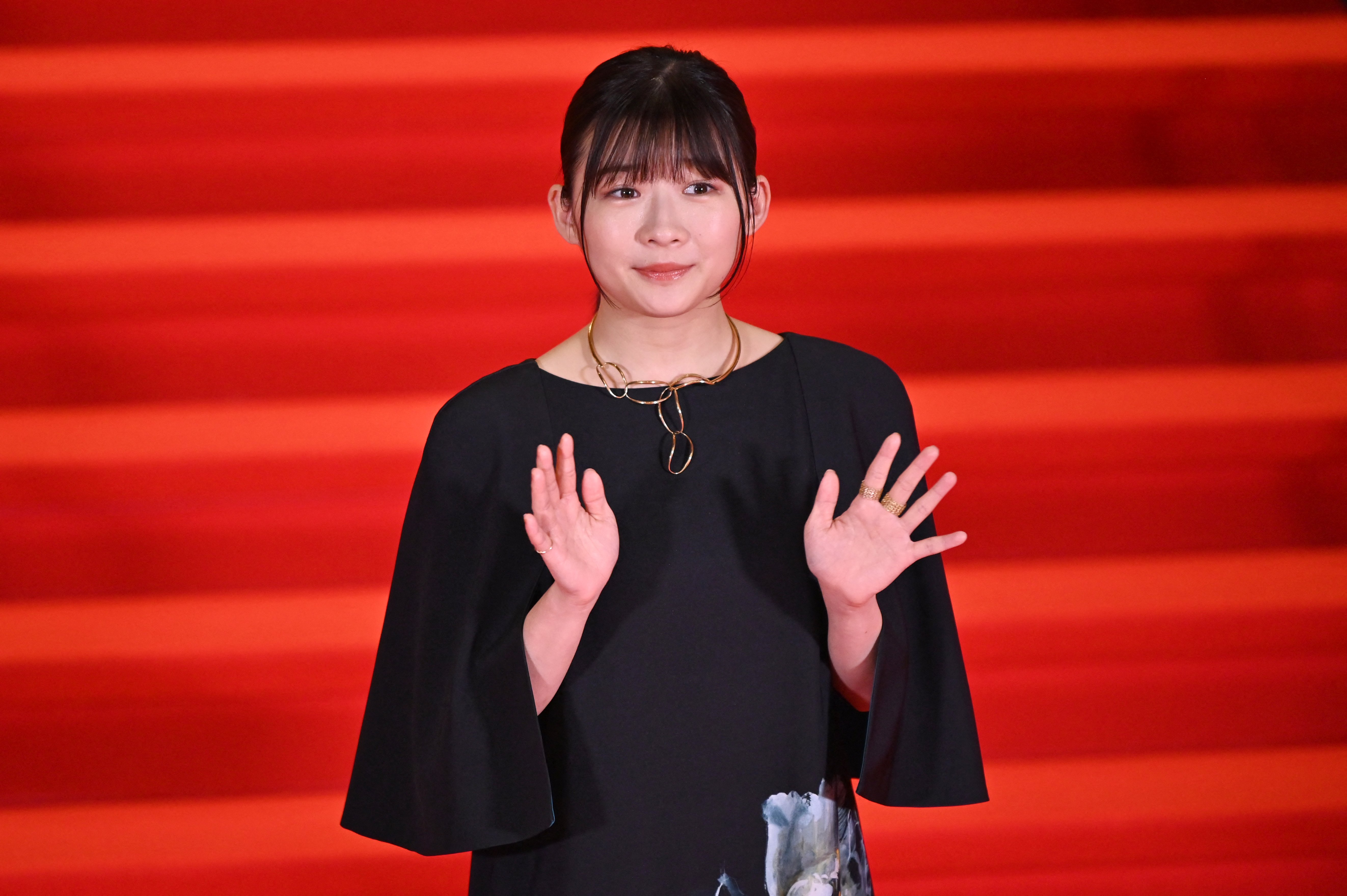 朝ドラ『虎に翼』が若い女性に異例の人気、「とにかく伊藤沙莉が良い」に納得感しかない理由