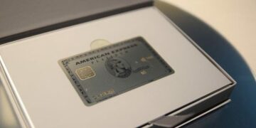 「アメリカン・エキスプレス・プラチナ・カード」の新規入会がインビテーション不要に！　ただし、会員増加でサービスの満足度が下がれば新規申込停止も!?