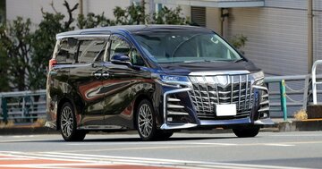 「残クレアルファード」大バズり、AIを駆使した動画に中高年がハマったワケ