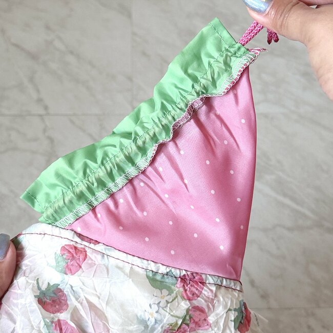 可愛すぎて即買いした！アフタヌーンティーの「畳まなくていいエコバッグ」苺みたいなフォルムがたまらない！《購入レビュー》