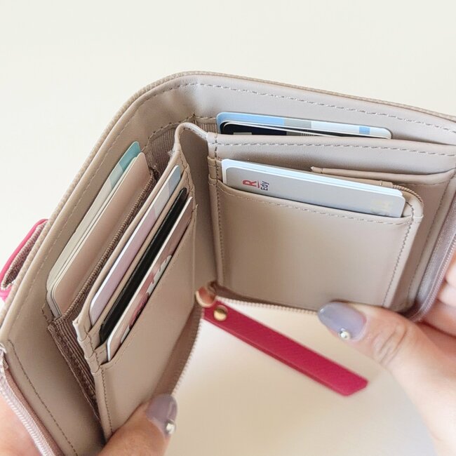 小銭が取り出しやすくて感動！アフタヌーンティーの「高見えミニ財布」コンパクトなのに鍵まで入る名品です！《購入レビュー》