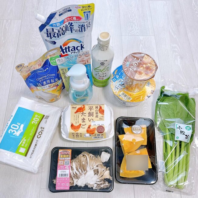 「一目惚れして購入」ハニーズの“プーさんエコバッグ”2Lペットボトルが6本も入った！「原作好きには嬉しいです」「絵柄がとてもかわいい」《購入レビュー》