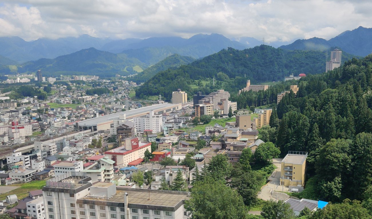 越後湯沢の遠景
