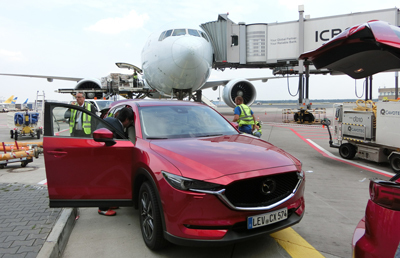 マツダ次世代エンジン「SKYACTIV-X」の世界初試乗は驚きの連続！