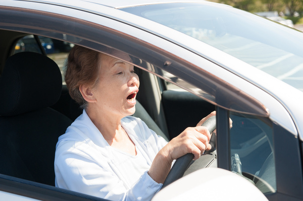 高齢者ほど運転への自信強まる、ドライバー意識調査の怖い結果