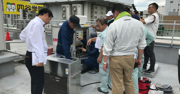 大阪・梅田の商業施設で行われた非常用発電機の負荷運転試験