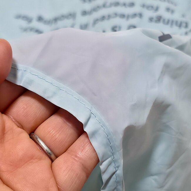 フランフランで売ってそう!ダイソー姉妹店の“香水ボトルみたいなエコバッグ”かわいすぎて何個もほしくなる!