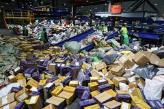 中国の不動産締め付け、アリババのさらなる逆風に